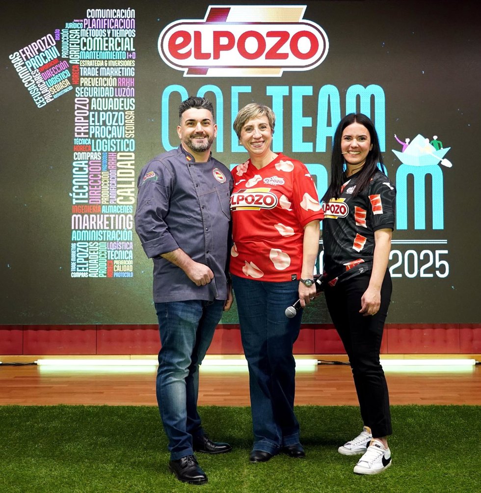 Archivo - Almudena Mula, Brand Manager de ElPozo Alimentación, María Sánchez, secretaria general de la Asociación Española de Carniceros (Cedecarne) y Javier Caballero, uno de los miembros de la Selección Española de Carniceros