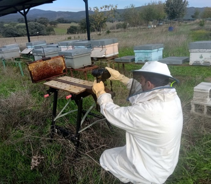 Um pesquisador da UCO com urticária.