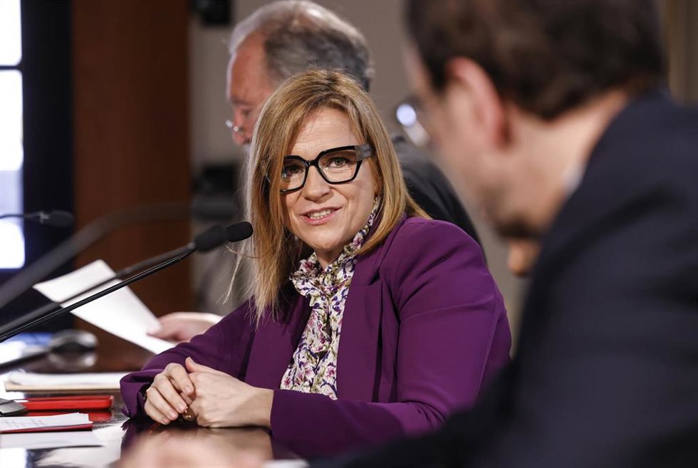Imagen de archivo de la delegada del Gobierno en la Comunitat Valenciana, Pilar Bernabé, durante la celebración del Día Meteorológico Mundial 2025, en el Aula Magna de la NAU, a 24 de marzo de 2025, en Valencia, Comunidad Valenciana (España).
