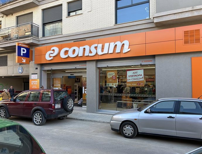 Consum reabre las tiendas de Benetússer y Massanassa que resultaron afectadas por la dana
