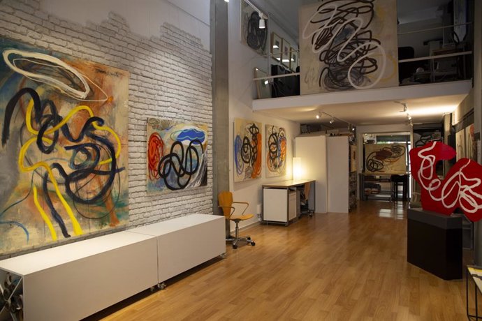 Imagen de la exposición del pintor Pedro Simón, 'De lo Apolíneo y de lo Dionisiaco' en el espacio EXZéntrico.