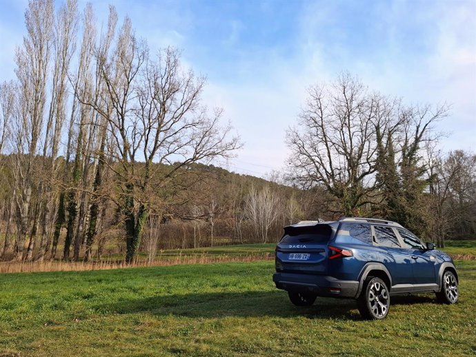 Dacia recibe 12.000 pedidos anticipados del nuevo Bigster en Europa previo a su lanzamiento.
