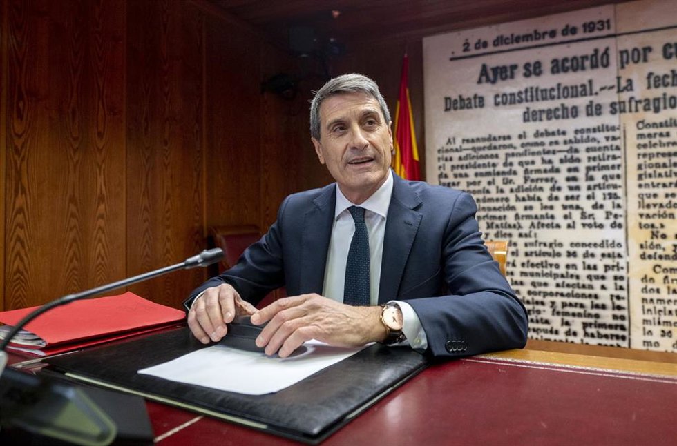 El delegado del Gobierno en Andalucía, Pedro Fernández, comparece ante la comisión de investigación del caso Koldo, en el Senado, a 27 de marzo de 2025, en Madrid (España).