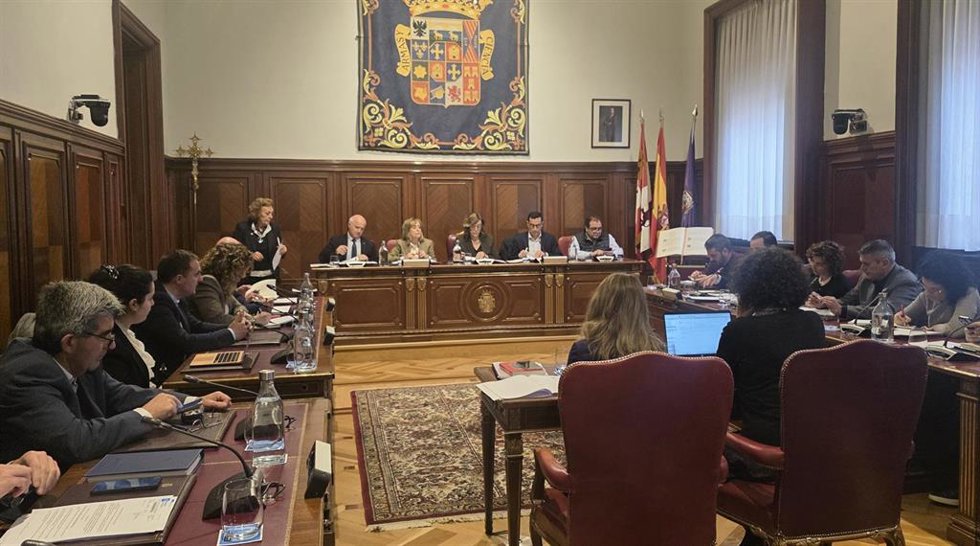 Sesión plenaria de la Diputación de Palencia.