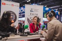 Las ministras Alegría y Redondo visitan la feria educativa AULA 2025, que cuenta con estands de ambos ministerios