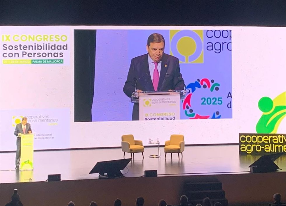 El ministro de Agricultura, Pesca y Alimentación, Luis Planas, en la inauguración del IX Congreso de Cooperativas Agro-alimentarias de España