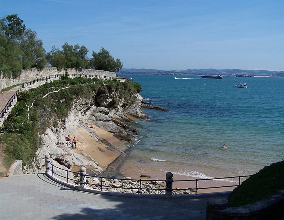 Playa de Molinucos en Santander