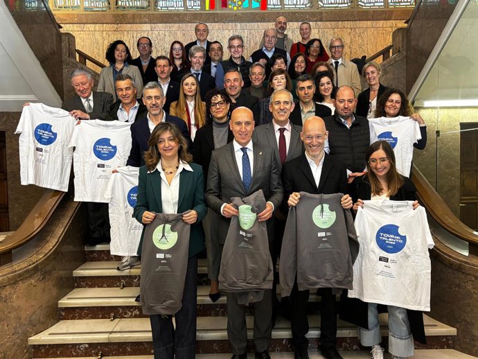 Presentación del Tour del Talento 2025 en León.