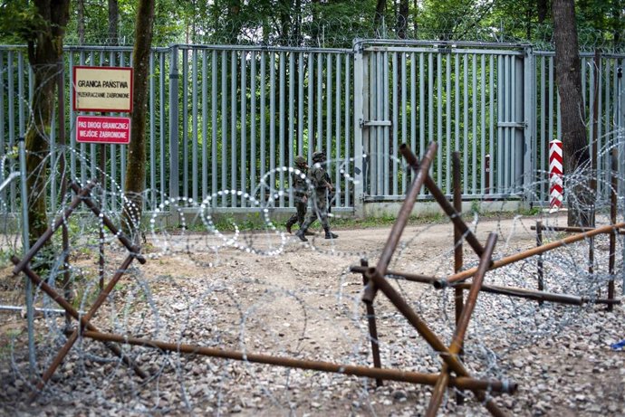Archivo - Imagen de archivo de fuerzas de seguridad de Polonia en la frontera con Bielorrusia