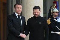 Macron anuncia el envío de una misión franco-británica para entrenar al Ejército ucraniano