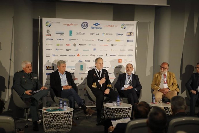 Mesa redonda en el 64 Congreso Internacional de Ingeniería Naval e Industria Marítima que se celebra en el recinto ferial de Gijón.