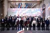 Sánchez defiende ante los líderes reunidos en París mantener la presión sobre Rusia para consolidar el alto el fuego