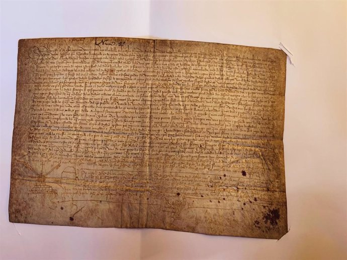 Escritura de Aforamiento del Coto de San Nicolás, manuscrito en pergamino fechado en 1476, cedido en depósito temporal al Archivo Municipal de Gijón.