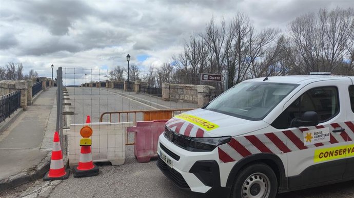 Comienzan los trabajos para reparar el puente de San Esteban.