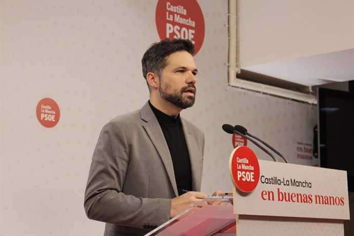 El secretario de Acción Electoral y Comunicación Interna del PSOE de Castilla-La Mancha, Miguel Zamora.