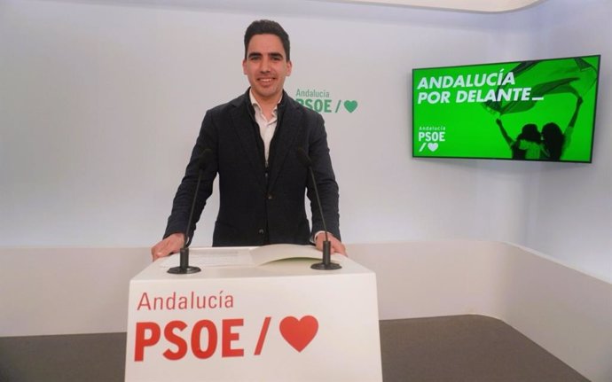 El secretario de Universidades del PSOE-A, Jorge Ibáñez.