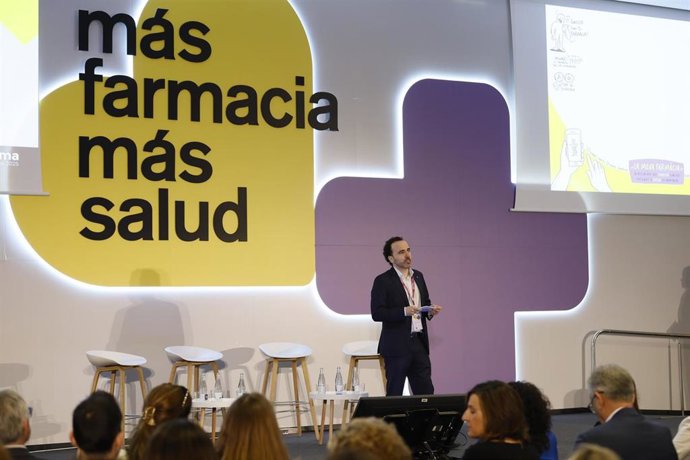 Jordi Casas durante la presentación de 'La Meva Farmàcia'.