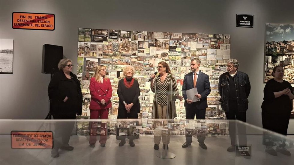 Inauguración muestra Monserrat Soto en la Fundación Enaire en Gamazo