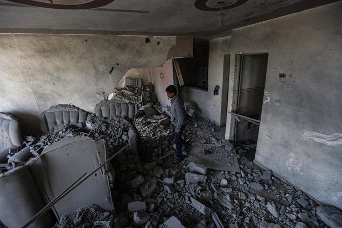 25 de março de 2025, Cidade de Gaza, Faixa de Gaza, Território Palestino: Vista da destruição após os ataques israelenses na Cidade de Gaza, Gaza, em 25 de março de 2025. Foi relatado que houve feridos e mortos, inclusive crianças, como resultado do ataqu