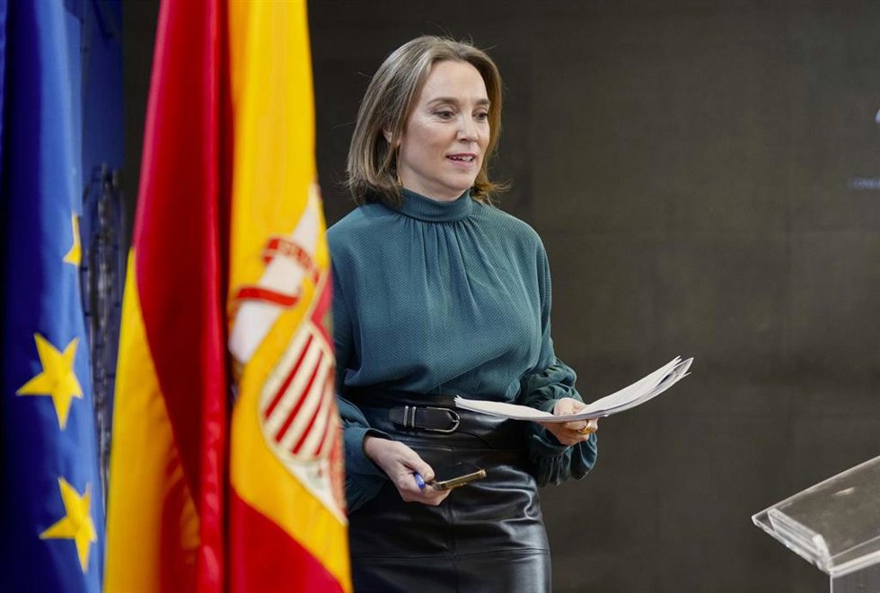 La secretaria general del PP, Cuca Gamarra, antes de atender a los medios en una imagen de archivo