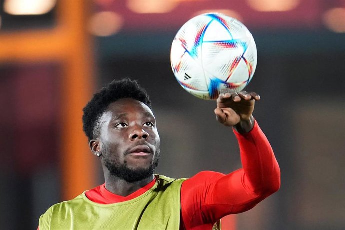 Archivo - El jugador canadiense del Bayern de Múnich Alphonso Davies, en el Mundial de Catar, en 2022.
