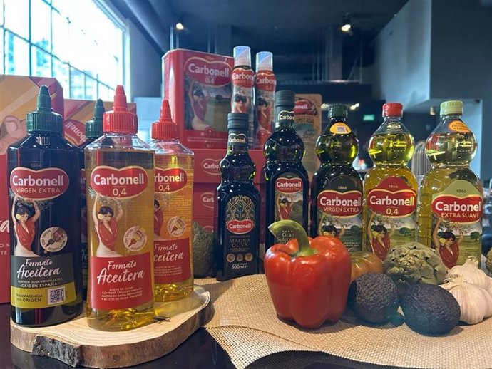 Archivo - Bodegón de aceites de Carbonell