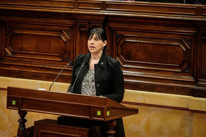 La diputada del PP Montserrat Berenguer en el debate y votación de la tramitación por lectura única de la proposición de ley de este miércoles