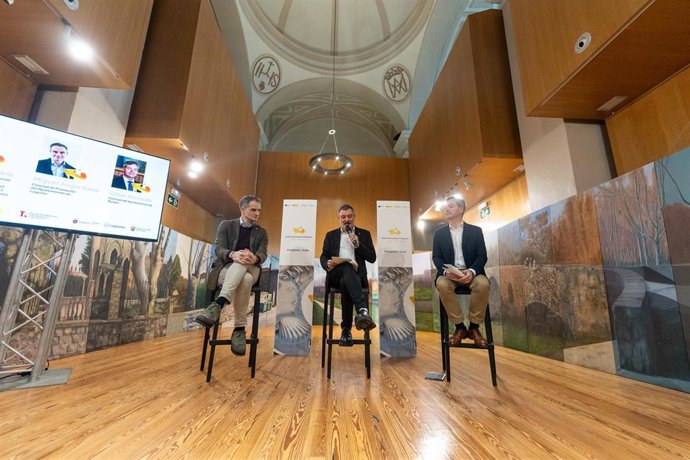 Pamplona, Logroño y Burgos "digitalizan" el Camino de Santiago francés para llevar la experiencia peregrina al siglo XXI.