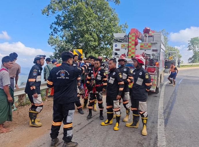 Archivo - Imagen de archivo de bomberos de Birmania 