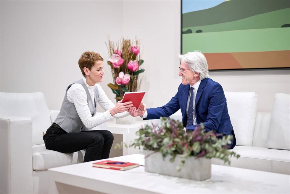 La presidenta María Chivite junto al presidente del Consejo de Navarra, José Luis Goñi.