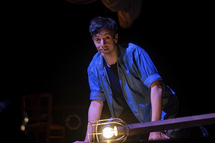 Archivo - El Teatre Rialto de València presenta la obra 'El brote' de la compañía argentina Criolla