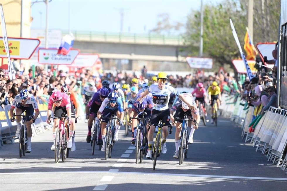 El ciclista británico Matthew Brennan (Team Visma | Lease a Bike) ha ganado este viernes la quinta etapa de la Volta a Catalunya, disputada entre Paüls y Amposta sobre 165,9 kilómetros