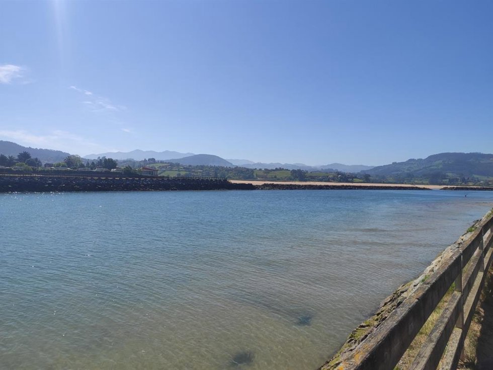 Archivo - Ría de Villaviciosa, desde El Puntal