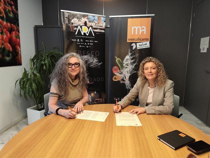 Mercalicante y hosteleros acuerdan promover el uso de productos frescos de cercanía en la restauración.