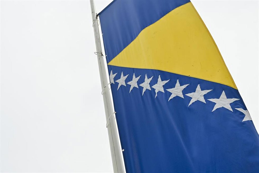 Archivo - Bandera de Bosnia y Herzegovina.