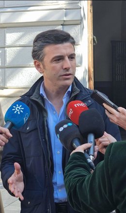 El portavoz del gobierno local en el Ayuntamiento de Granada, Jorge Saavedra.
