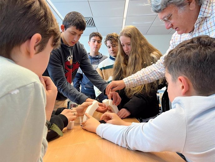 De Da Vinci a los puentes del siglo XXI, nuevo taller para estudiantes con altas capacidades