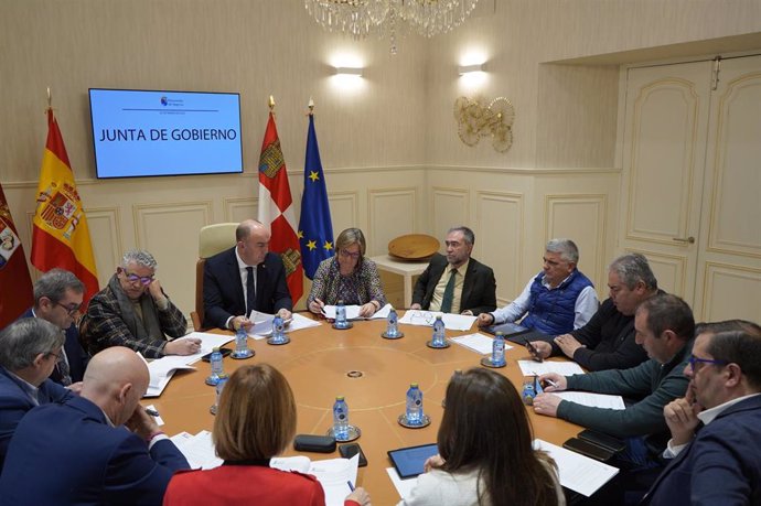 Junta de Gobierno de la Diputación de Segovia para la organización del primer Torneo de Juegos Autóctonos Escolar