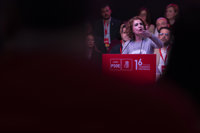 Montero ve a un PP que "se abraza a la ultraderecha" y a Feijóo "incapacitado para gobernar"