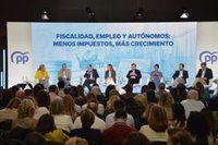 El PP aboga por la simplificación normativa en su Interparlamentaria de Sevilla: "Desburocratizar es rebajar impuestos"