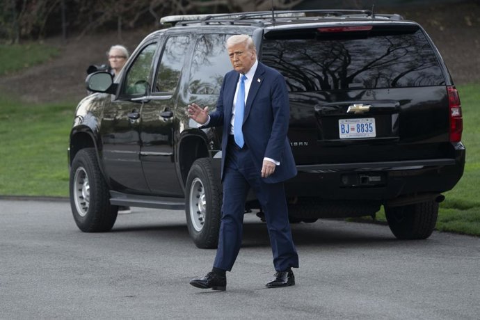 March 28, 2025, Washington, District Of Columbia, USA: United States President Donald J Trump departs the White House in Washington, DC, en route Mar-a-Lago, March 28, 2025,Image: 980746978, License: Rights-managed, Restrictions: , Model Release: no, Cred