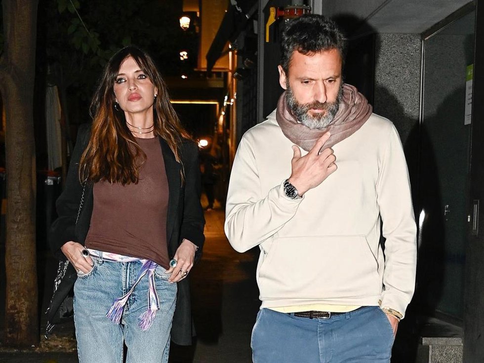 Sara Carbonero disfruta de la noche madrileña junto a su novio, José Luis Cabrera 28 de Marzo de 2025 en Madrid (España).