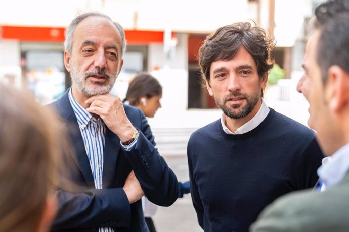 Los eurodiputados del PPdeG, Francisco Millán Mon y Adrián Vázquez.