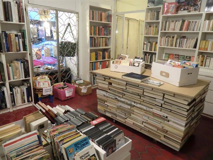 Archivo - Imagen de archivo de una librería.