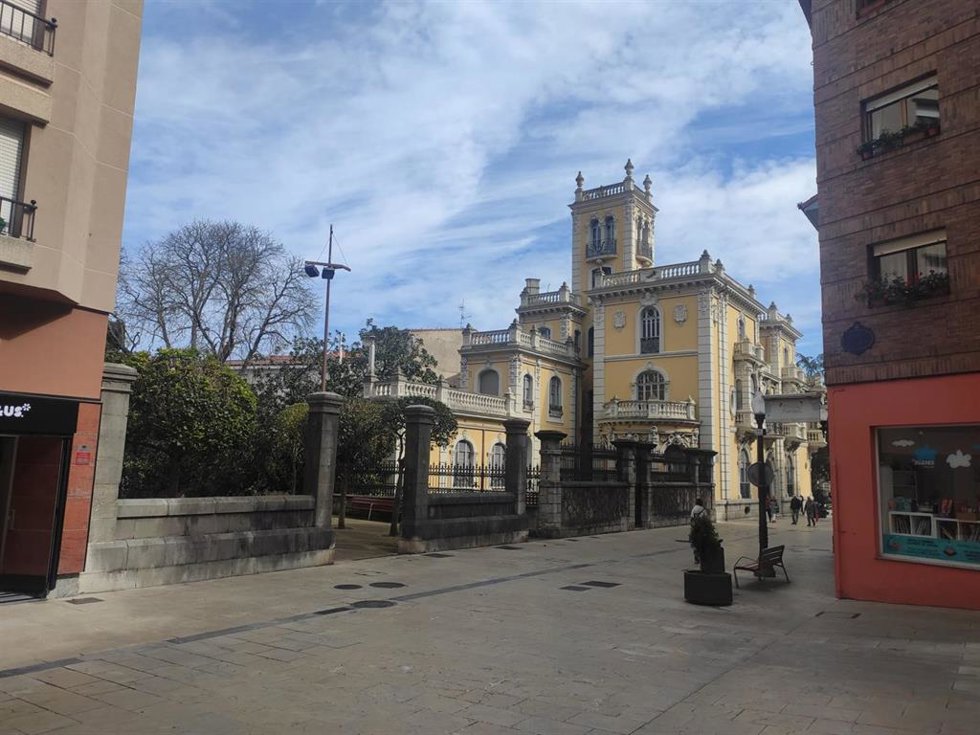 Avilés