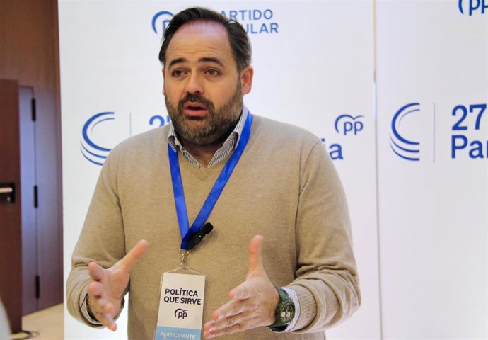 Paco Núñez en la XXVII Interparlamentaria del Partido Popular en Sevilla.