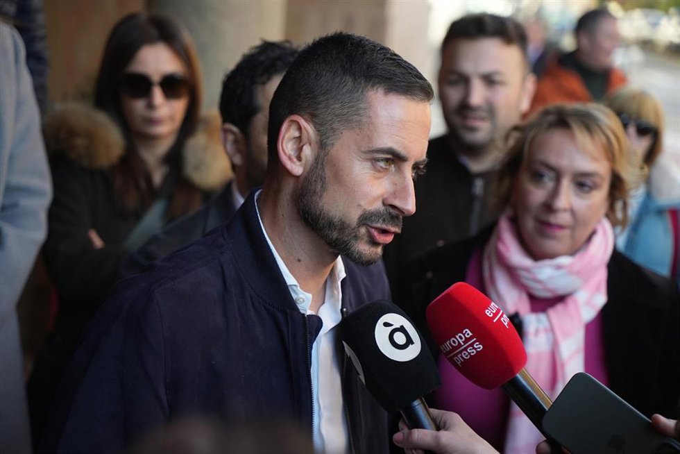 Archivo - El secretario general del PSPV-PSOE en la provincia de Valencia, Carlos Fernández Bielsa.