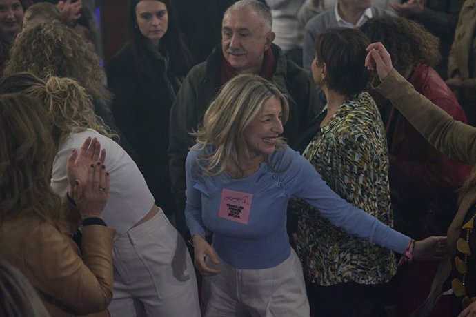 A Segunda Vice-Presidente e Ministra do Trabalho e Economia Social, Yolanda Díaz, durante o encerramento da Assembleia Estadual de Sumar, no Teatro Alcázar, em 30 de março de 2025, em Madri (Espanha). Neste fim de semana, o Movimiento Sumar realizou sua A