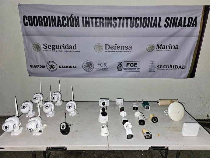 Cámaras de videovigilancia de organizaciones criminales incautadas en Sinaloa, México