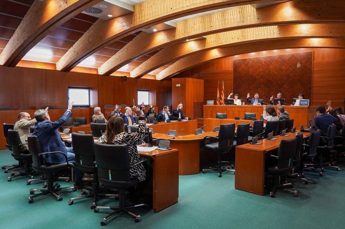 Un votación de la Comisión de Agricultura, Ganadería y Alimentación de las Cortes de Aragón